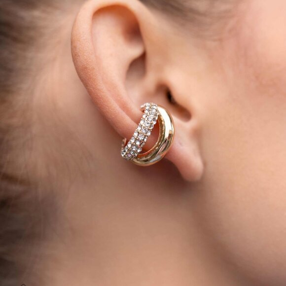 paparazzi Jewelry - Sizzling Spotlight -  Gold Cuff Earrings
